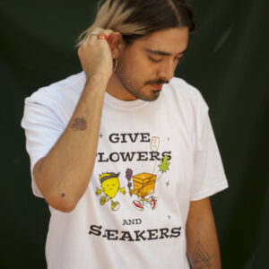 Camiseta Regala Flores